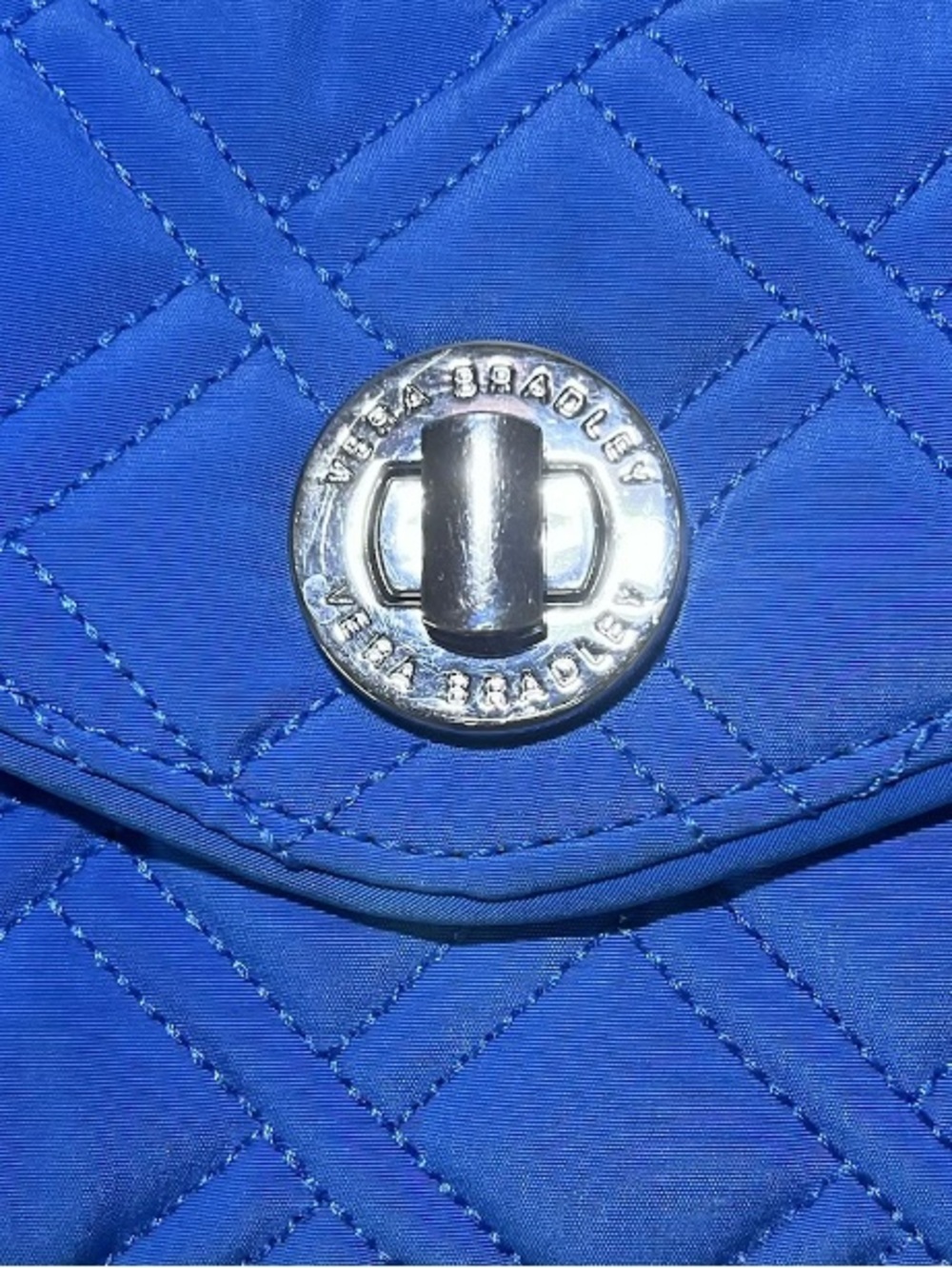 VERA BRADLEY Cobalt Quilted Turn-Lock Wristlet NWOT - Picture 3 of 7